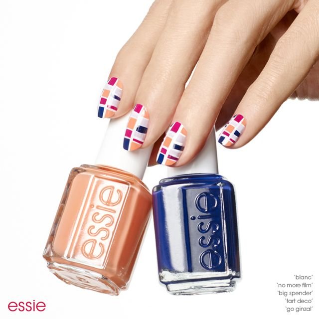 party plaid - nailart