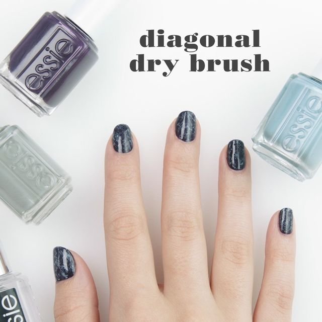 Diagonal dry brush - nailart
