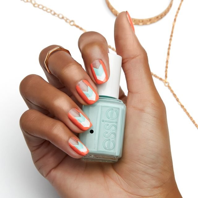 Banded arrow - nailart