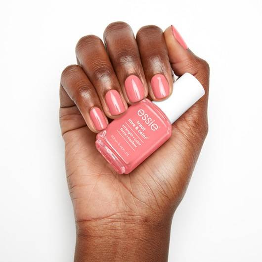 Essie-treat-love-and-color-take-10-Hand-3-US-530
