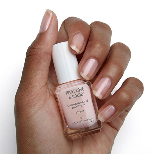 Minimally modest - couleur et soin-treat love & color-couleur + soin-04-Essie