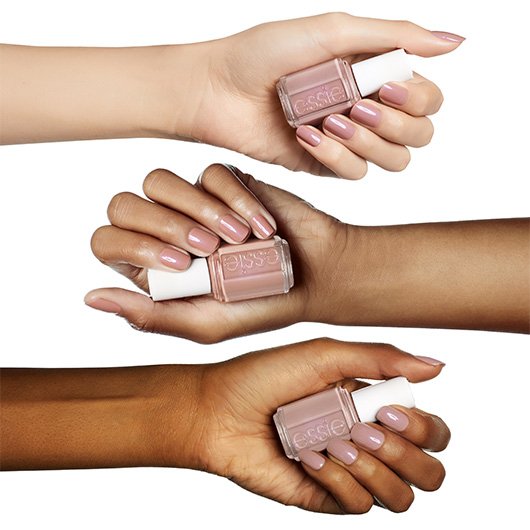 ESSIE-enamel-demeure-vixen-on-hand